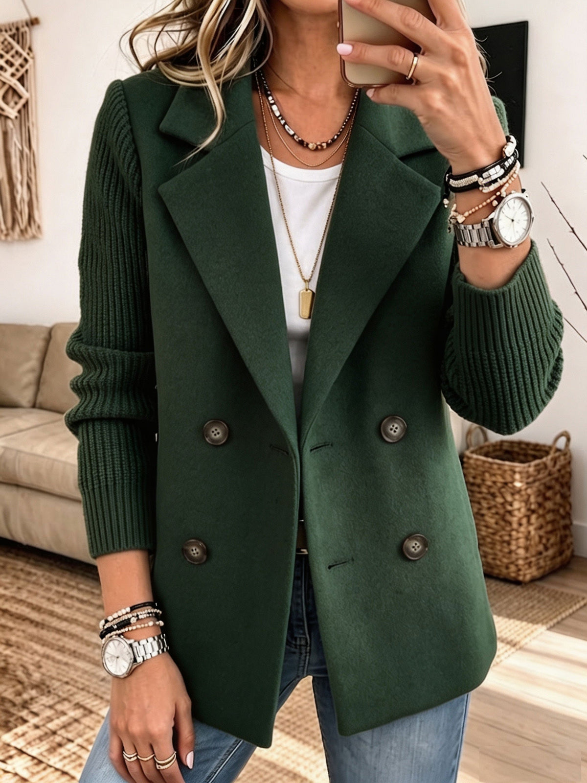 Elegant blazer med strikkede ærmer – smart, varm og afslappet